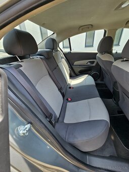 Chevrolet Cruze 2.0 VCDi 110 kW - 10