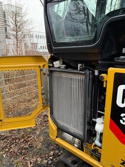 Caterpillar 301.6 - 10