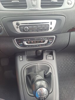 Renualt grand scenic 1.5dci 81kw 2013 - 10