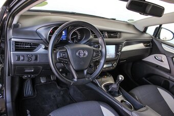 329- Toyota, Avensis, 2015, nafta, 1.6 D-4D Business, 82kw - 10