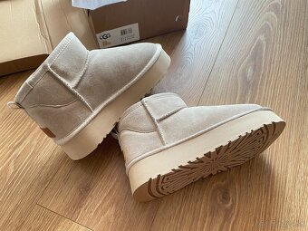 Čižmy UGG - 10