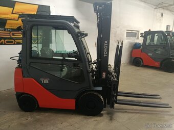 Čelni vozík Toyota 02-8FGF18 s Dvouvidlice - 10