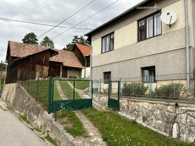 Dom alebo chalupa v obci Katúň - 5 km od Spišského Podhradia - 10