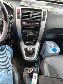Predám Hyundai tucson 2.0 d 103 kw - 10