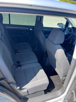 Volkswagen Touran 1,9 TDI DSG - 10