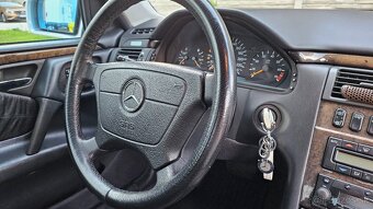 Mercedes W210 E240 V6 Avantgarde - 10