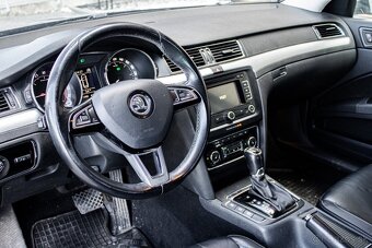 Škoda Superb Combi 2.0 TDI CR Elegance DSG - 10
