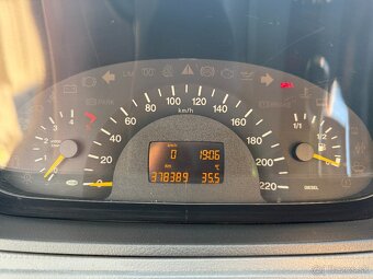 Predám Mercedes Vito 109 CDI, servis + nová STK - 10