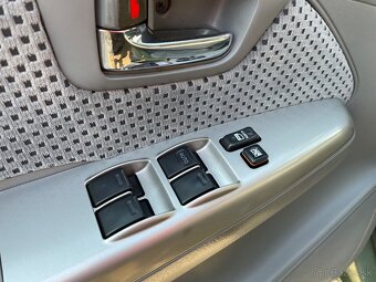 Toyota Hilux DC 3.0 D-4D Sol 4x4-automat - 10
