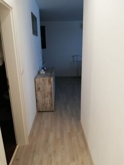 Prenájom 2 iz.novos.Cementárenská zariadený garáž Stupava - 10
