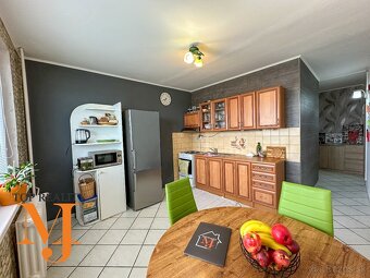 3-izbový byt (80 m²) s dvoma balkónmi, komplet zariadený - 10