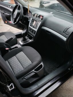 Škoda Octavia - 10