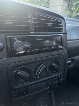 Volkswagen Vento - 10