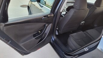 Predám Volkswagen Passat Variant B6 1.9TDI Bez DPF - 10