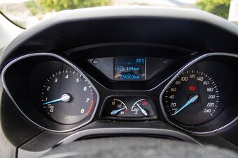 Ford Focus Kombi 1.0 ecoboost Trend - 10