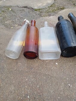 Staré fľaše na dekoráciu - 10