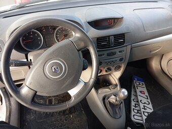 Predám diely na Renault Thalia 1.2 55kw rok výroby 2010 - 10