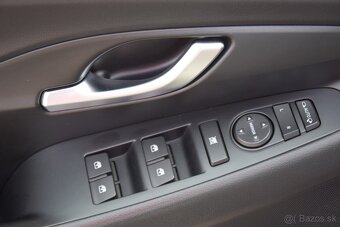 Hyundai i30 CW 1.5 118 kw - 63 100 km - odpočet DPH - 10