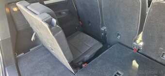 VW Touran 2.0Tdi 7 miestne - 10