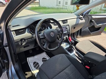 ŠKODA OCTAVIA COMBI 1.6 CRTDI 77KW ELEGANCE - 10