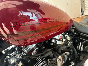 Harley Davidson BREAKOUT 114 - 10