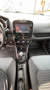 Renault Clio 1.2 16V - 10