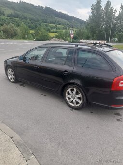 Predám Škoda Octavia 2 Kombi RS Benzín - 10
