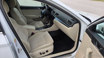 Škoda Superb Combi 2.0 Tdi Style - 10