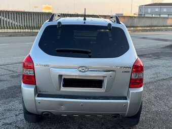 HYUNDAI TUCSON 2.0 CRDi - 10