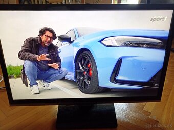 LCD TV SAMSUNG UE22K5000 22" FULL HD - 10