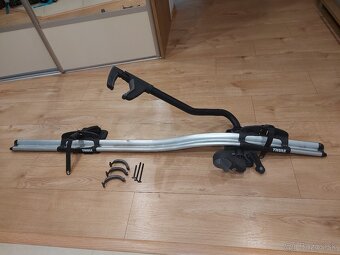 Nosič bicyklov na auto 4ks THULE - 10