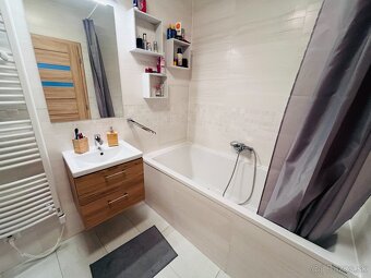 3 izbový RD s garážou a veľkou záhradou, Slovenský Grob - 10