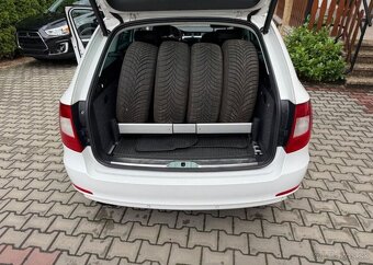 Škoda Superb 2,0TDi/125KW pravid.servis 4x4 nafta manuál - 10