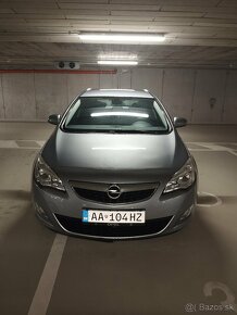 Opel Astra Sporttourer - 10
