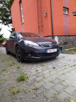 Opel astra gtc - 10