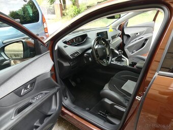 Predám Peugeot 3008 1.2 PureTech Allure - 10
