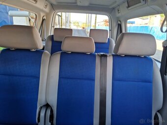 Predám Volkswagen Caddy 1.9 TDI 77 KW Maxi DSG..7-miestna - 10