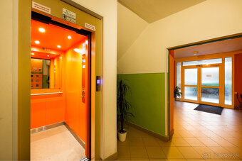 Na predaj zrekonštruovaný 3-izbový byt Sídlisko III - 10