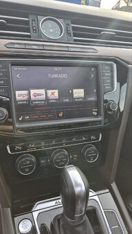 Predám Volkswagen Passat Alltrack 2.0biTD 4MOTION - 10