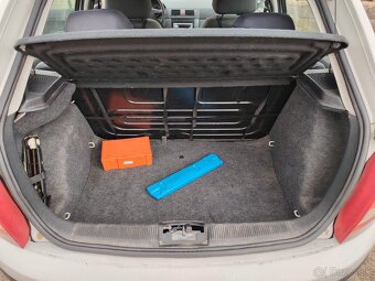 Škoda Fabia 1.2-12V,47kw,r.v.2003 - 10