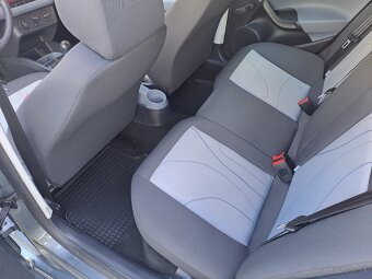 Seat ibiza 1.2 51kw rok 2013 - 10