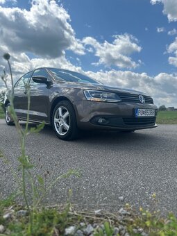 VOLKSWAGEN JETTA 1.2 tsi - 10