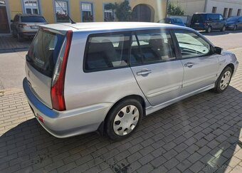 Mitsubishi Lancer 1,6 Intense benzín manuál 72 kw - 10