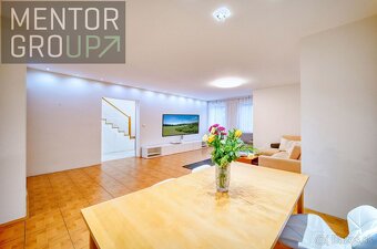 REZERVOVANÉ - 360° VR - Ponúkame na predaj RD s bazénom, stu - 10