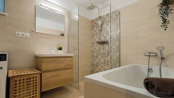 NA PREDAJ: 4-izbový rodinný dom s terasou a bazénom, Most pr - 10