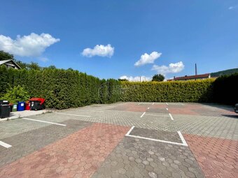 Prenájom kancelárske priestory 220 m2 s parkovaním v centre  - 10