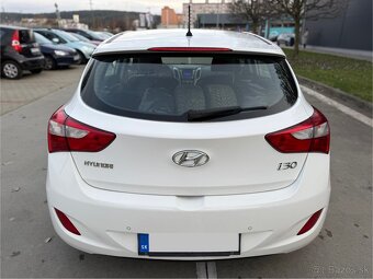 Hyundai i30 1.4i Benzin MPI DOHC CVVT Comfort//SK VOZIDLO// - 10