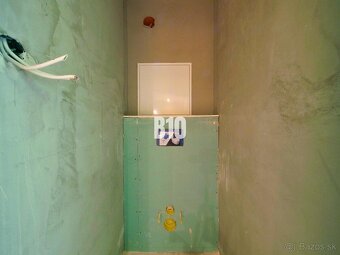 EXKLUZÍVNE na predaj 4-izbový byt, 80 m² + loggia, pivnica - - 10