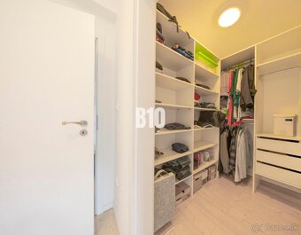 Samostatne stojaci rod. dom – 4 izby, krb, terasa, záhrada - 10