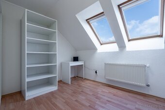 NA PREDAJ: Rodinný dom v obci Závod - 10